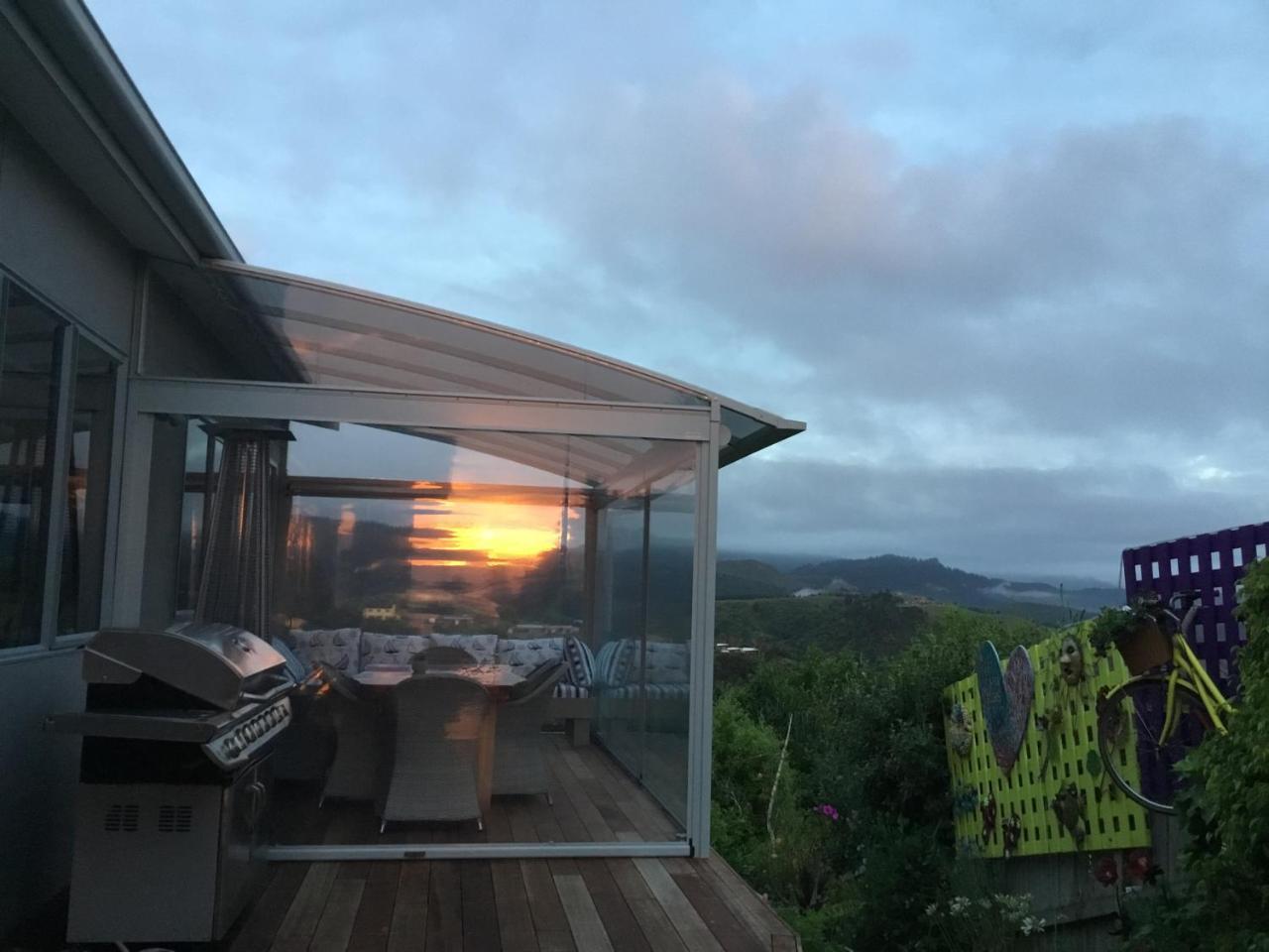 Bed and Breakfast Stunning Views Bed, Breakfast & Health Retreat Whangamata Exterior foto